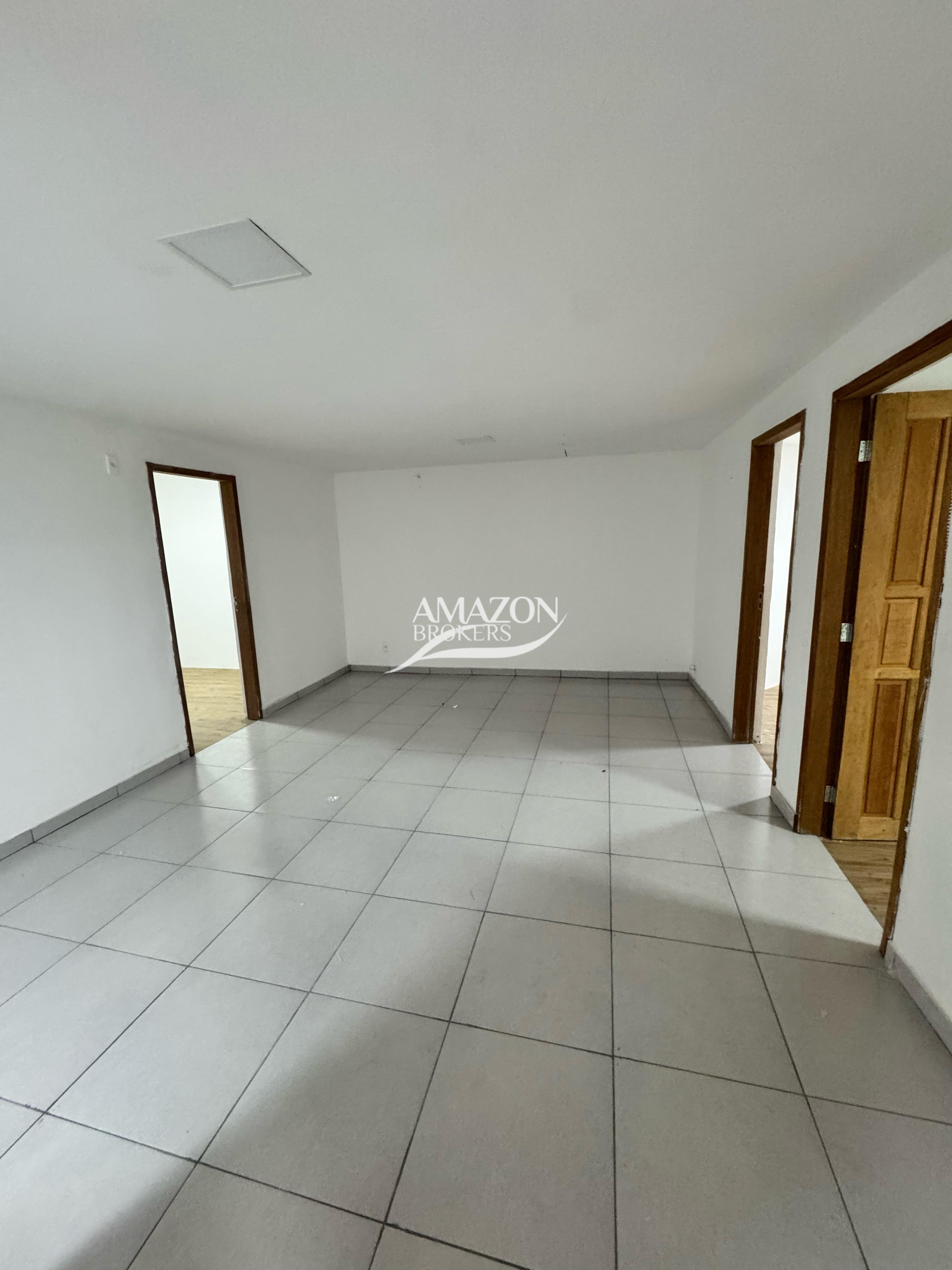 NOSSA SENHORA DAS GRAÇAS – PONTO COMERCIAL 700 m2 – DISPONÍVEL PARA VENDA