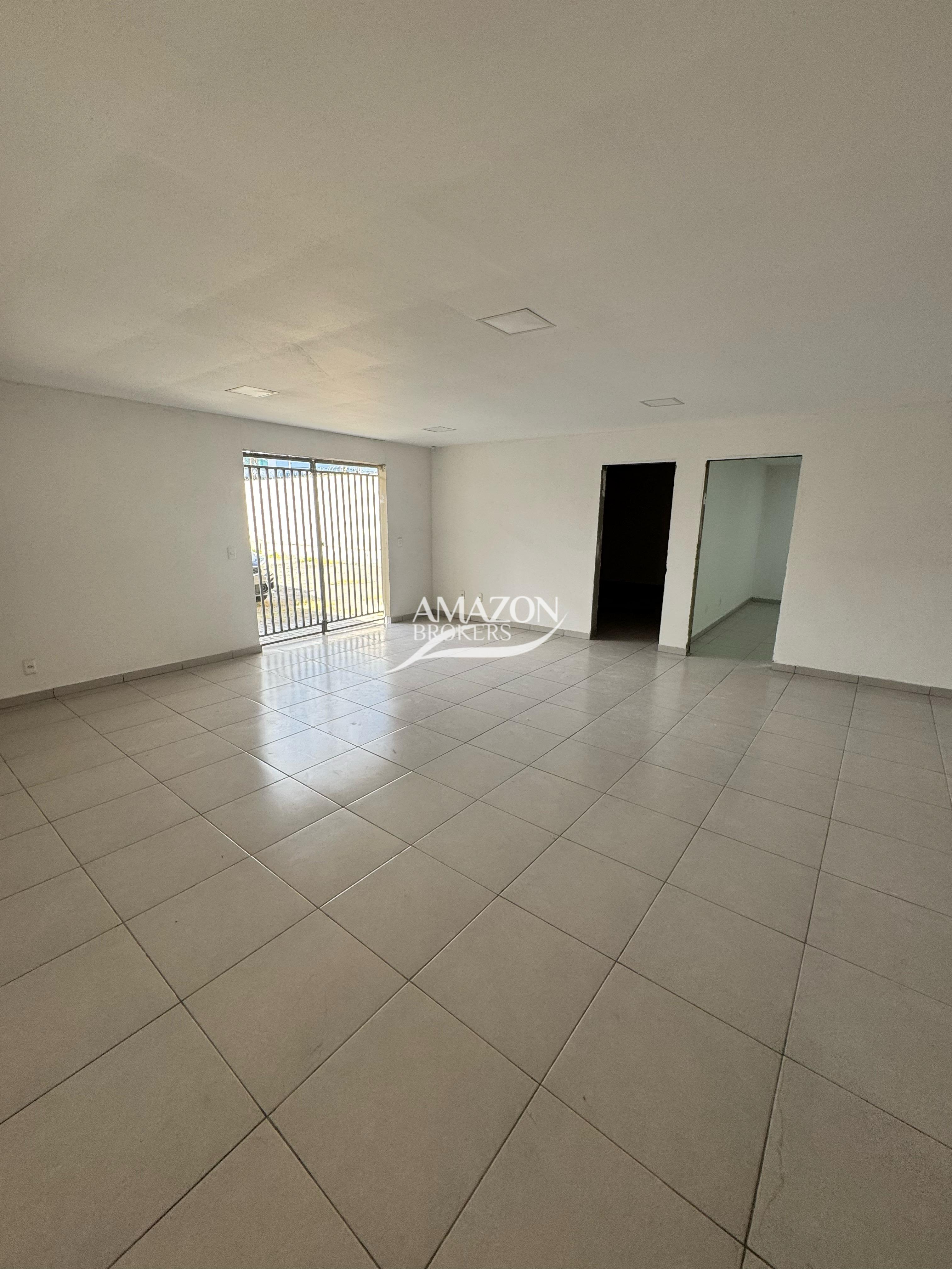 NOSSA SENHORA DAS GRAÇAS – PONTO COMERCIAL 700 m2 – DISPONÍVEL PARA VENDA