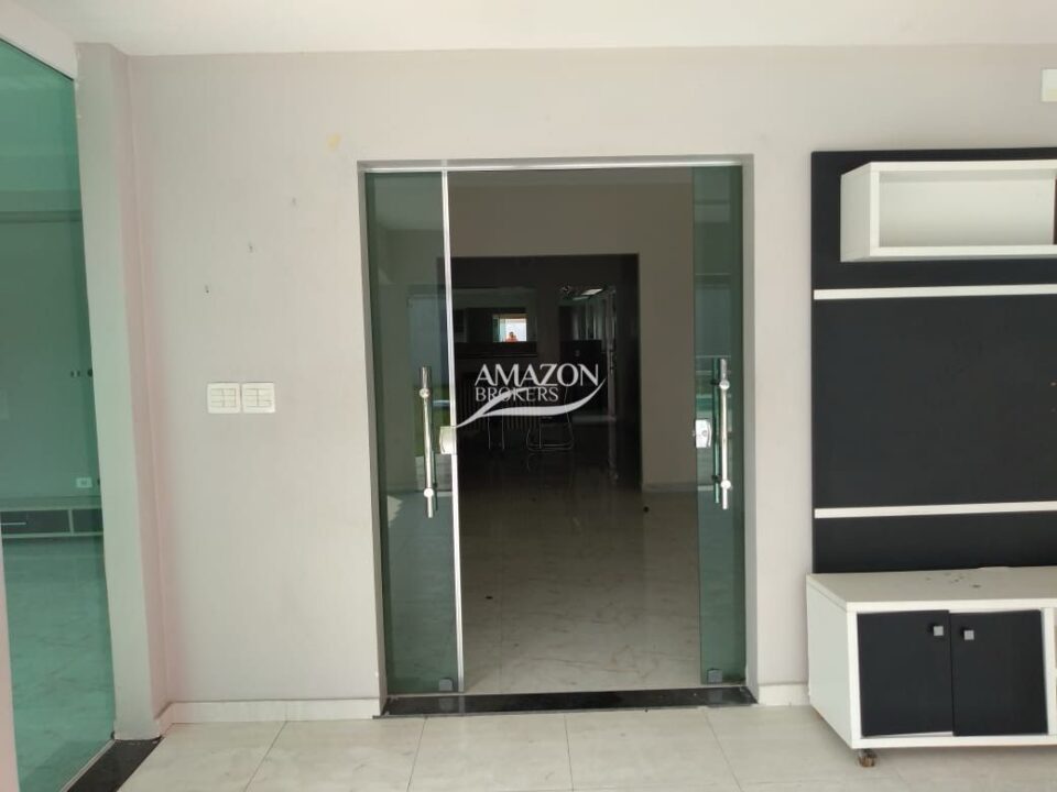 LARANJEIRAS CONDOMÍNIO, FLORES – CASA TÉRREA 350m2 – DISPONÍVEL PARA LOCAÇÃO