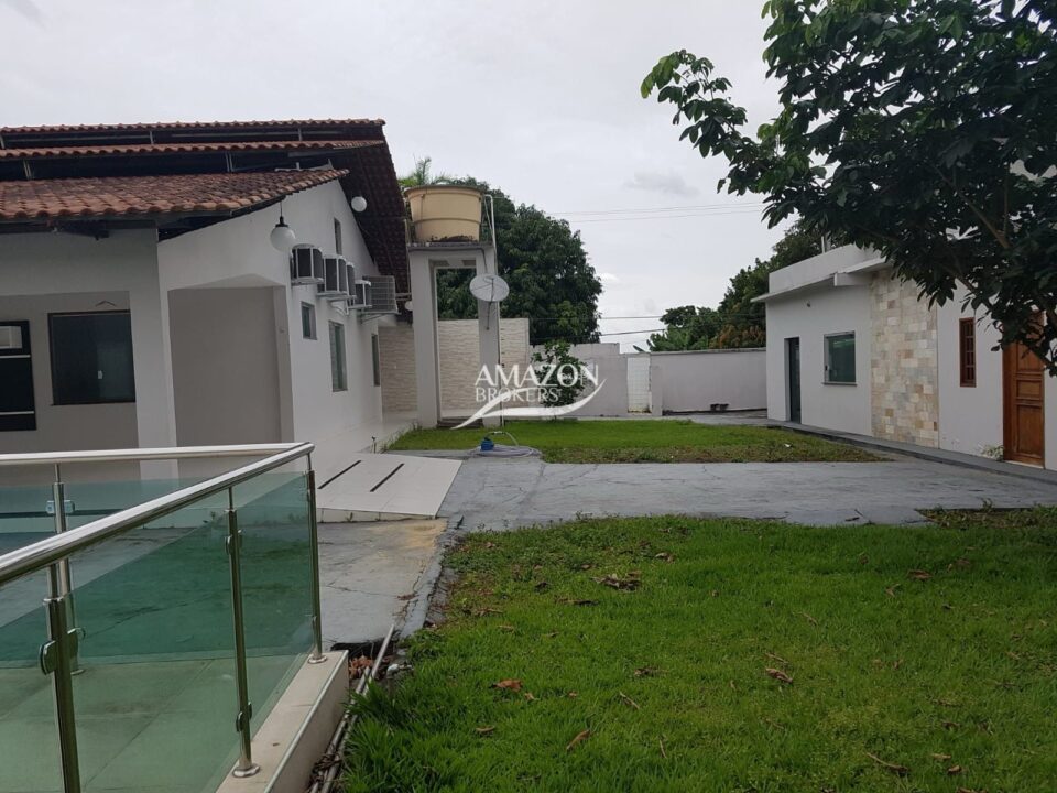 LARANJEIRAS CONDOMÍNIO, FLORES – CASA TÉRREA 350m2 – DISPONÍVEL PARA LOCAÇÃO
