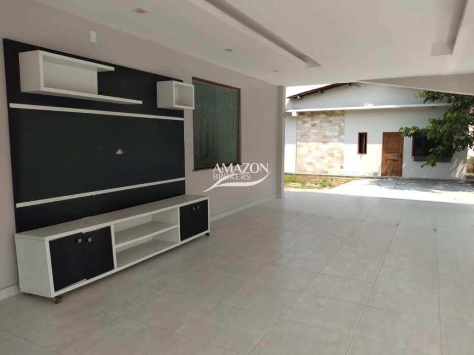 LARANJEIRAS CONDOMÍNIO, FLORES – CASA TÉRREA 350m2 – DISPONÍVEL PARA LOCAÇÃO