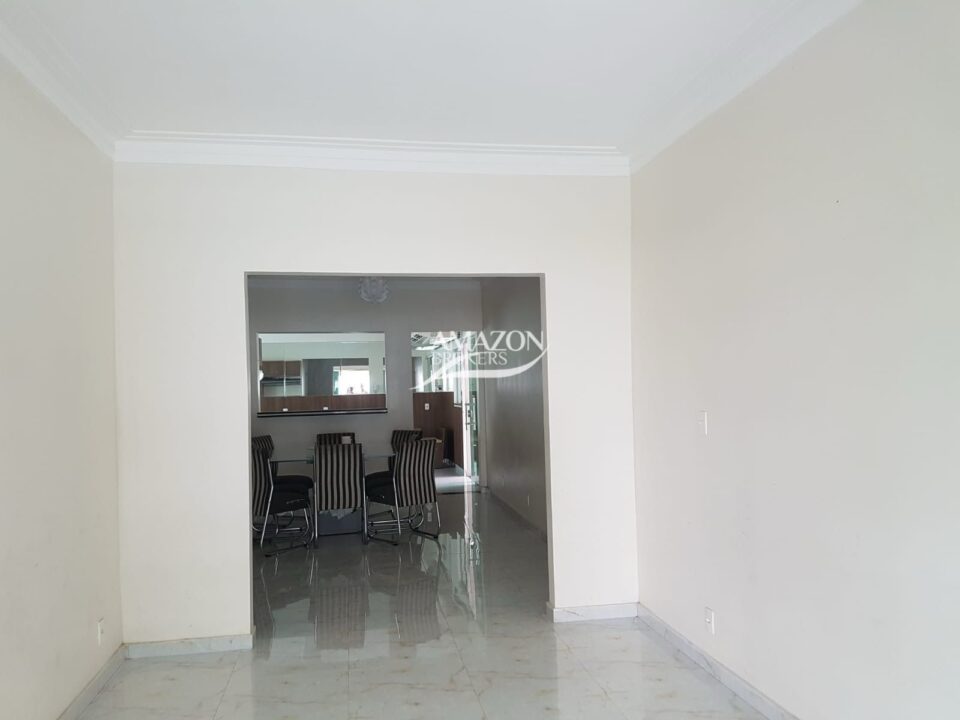 LARANJEIRAS CONDOMÍNIO, FLORES – CASA TÉRREA 350m2 – DISPONÍVEL PARA LOCAÇÃO