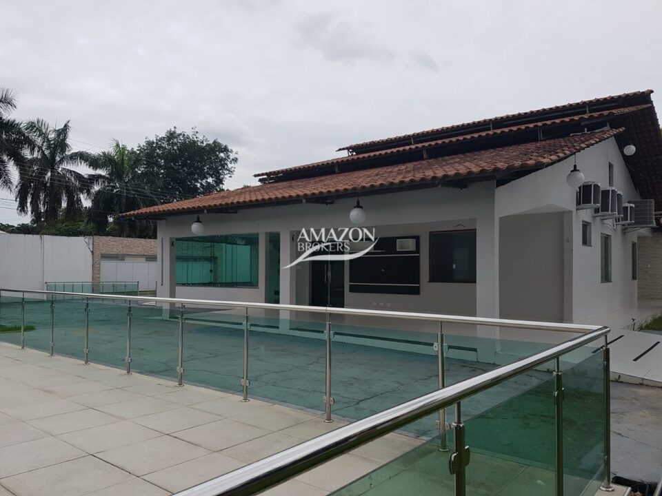 LARANJEIRAS CONDOMÍNIO, FLORES – CASA TÉRREA 350m2 – DISPONÍVEL PARA LOCAÇÃO
