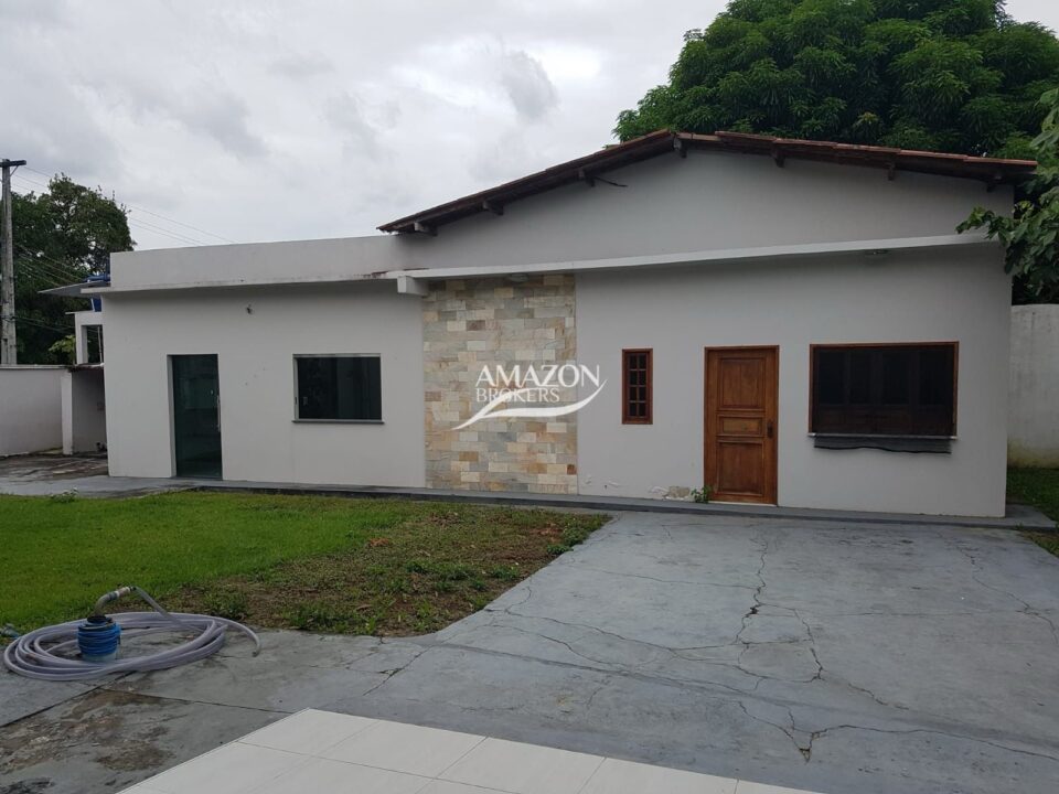 LARANJEIRAS CONDOMÍNIO, FLORES – CASA TÉRREA 350m2 – DISPONÍVEL PARA LOCAÇÃO