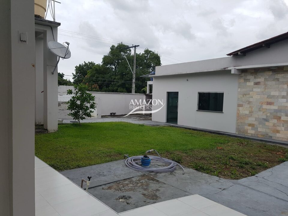 LARANJEIRAS CONDOMÍNIO, FLORES – CASA TÉRREA 350m2 – DISPONÍVEL PARA LOCAÇÃO