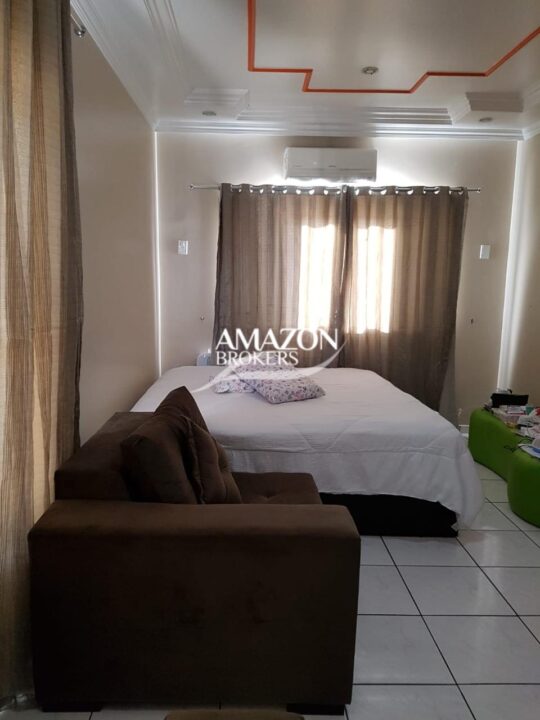 JARDIM SAKURA RESIDENCIAL, PARQUE 10 – CASA DUPLEX 300m2 – DISPONÍVEL PARA LOCAÇÃO