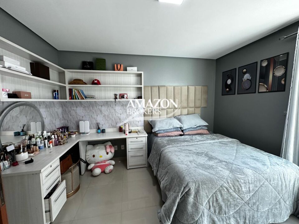 AMSTERDAM VILLAGE CONDOMÍNIO, FLORES – CASA TRIPLEX 250 m2 – DISPONÍVEL PARA VENDA