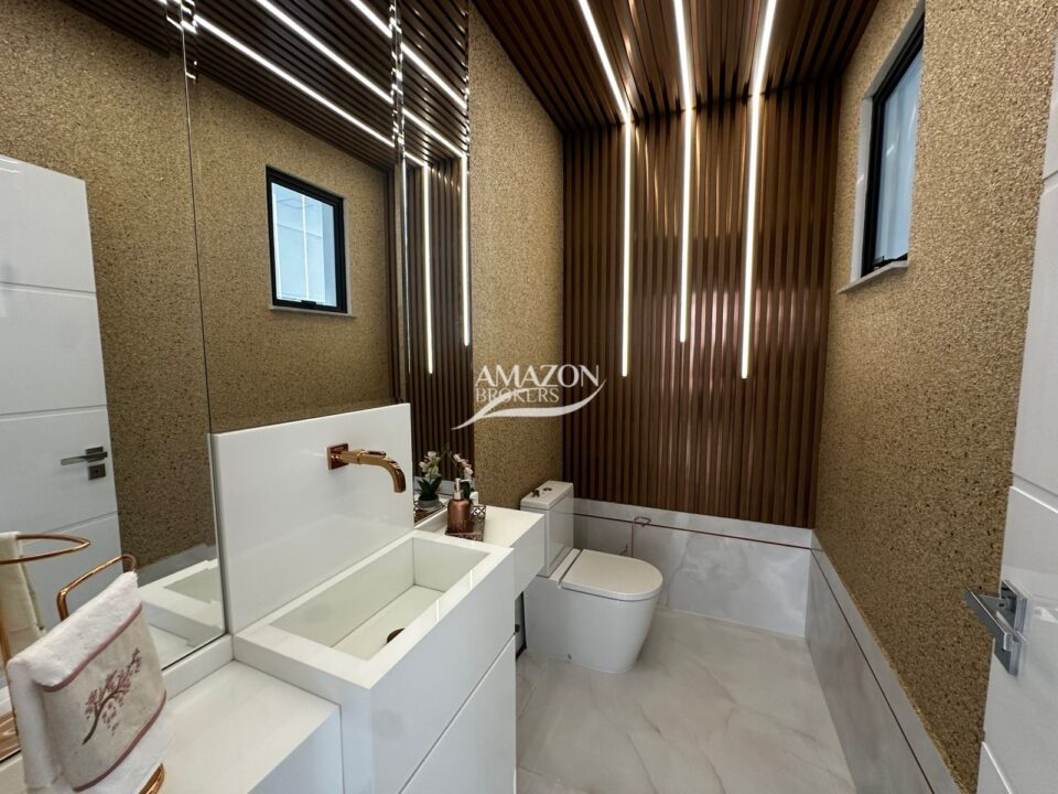 ALPHAVILLE 1 RESIDENCIAL, PONTA NEGRA – CASA DUPLEX 530m2 – DISPONÍVEL PARA VENDA
