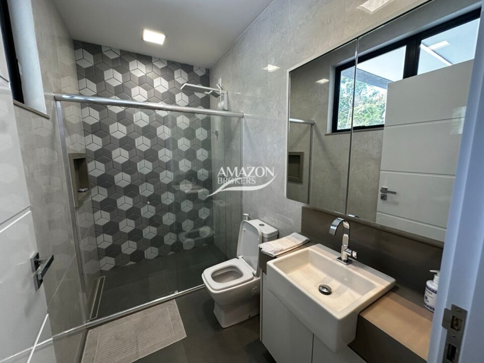 ALPHAVILLE 1 RESIDENCIAL, PONTA NEGRA – CASA DUPLEX 530m2 – DISPONÍVEL PARA VENDA