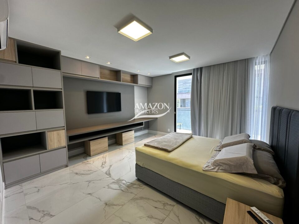 ALPHAVILLE 1 RESIDENCIAL, PONTA NEGRA – CASA DUPLEX 530m2 – DISPONÍVEL PARA VENDA