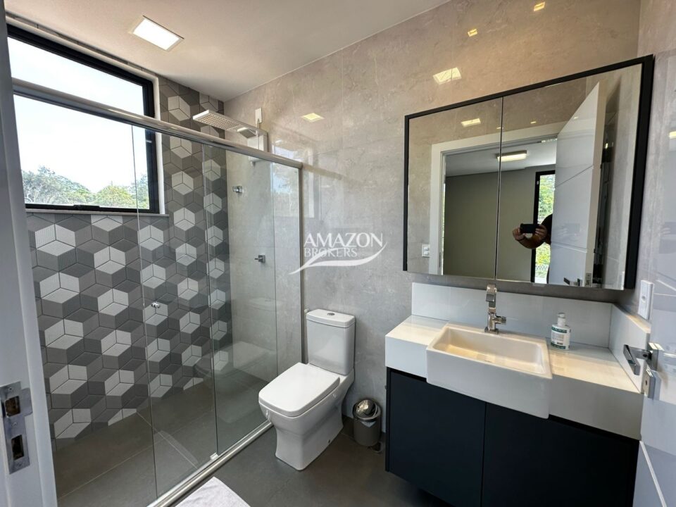 ALPHAVILLE 1 RESIDENCIAL, PONTA NEGRA – CASA DUPLEX 530m2 – DISPONÍVEL PARA VENDA