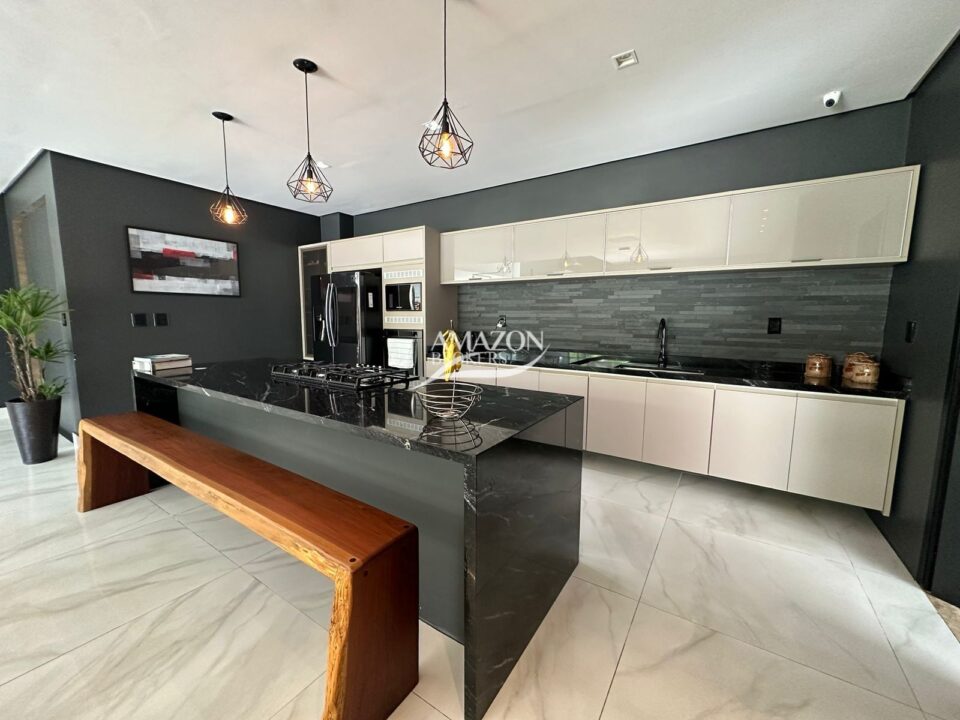 PRAIA DOS PASSARINHOS CONDOMÍNIO, PONTA NEGRA – CASA DUPLEX 376m2 – DISPONÍVEL PARA VENDA
