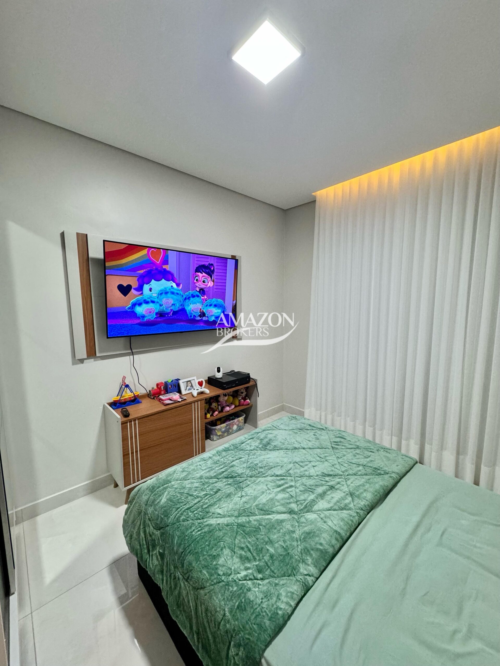 CONDOMÍNIO RESIDENCIAL ALPHAVILLE 4, PONTA NEGRA, DISPONÍVEL PARA VENDA.