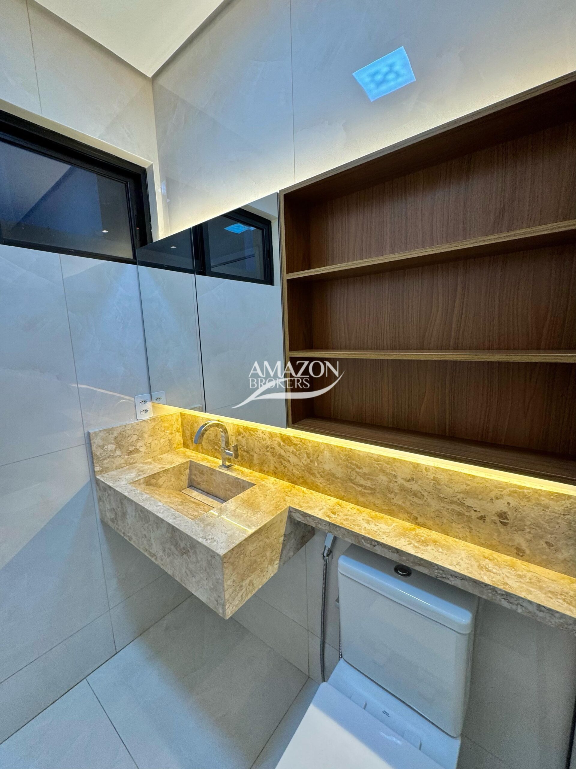 CONDOMÍNIO RESIDENCIAL ALPHAVILLE 4, PONTA NEGRA, DISPONÍVEL PARA VENDA.