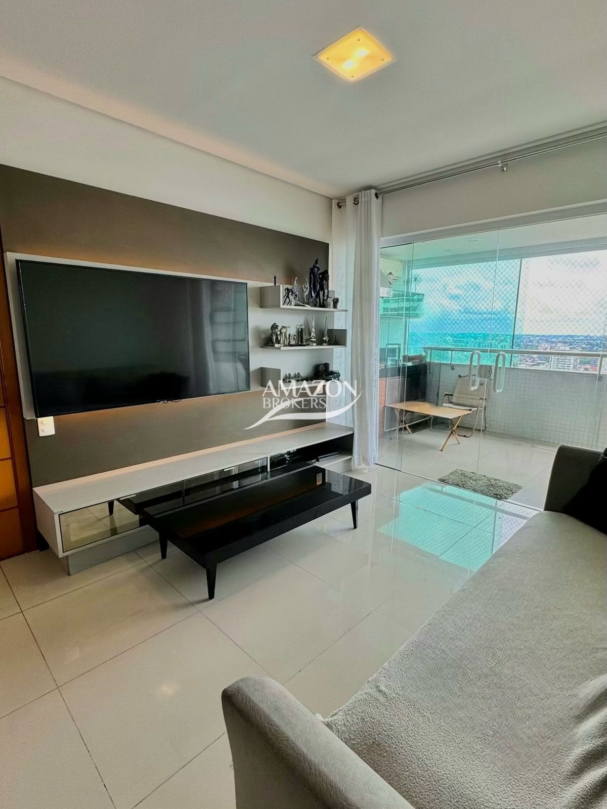 CASTELLO DA VILLA RESIDENCIAL, ADRIANÓPOLIS – APARTAMENTO 147 m2 – DISPONÍVEL PARA VENDA
