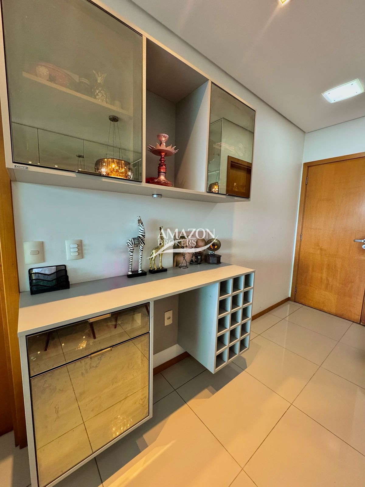 CASTELLO DA VILLA RESIDENCIAL, ADRIANÓPOLIS – APARTAMENTO 147 m2 – DISPONÍVEL PARA VENDA