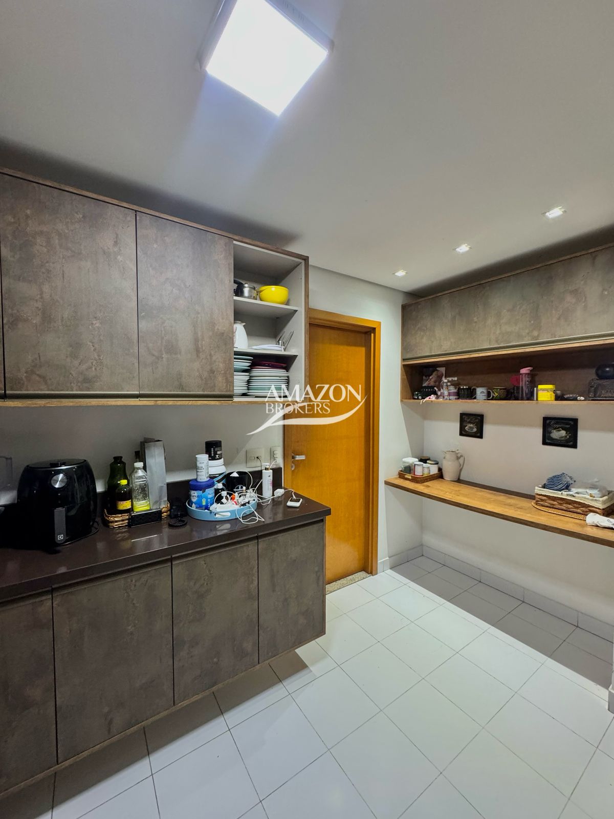 CASTELLO DA VILLA RESIDENCIAL, ADRIANÓPOLIS – APARTAMENTO 147 m2 – DISPONÍVEL PARA VENDA