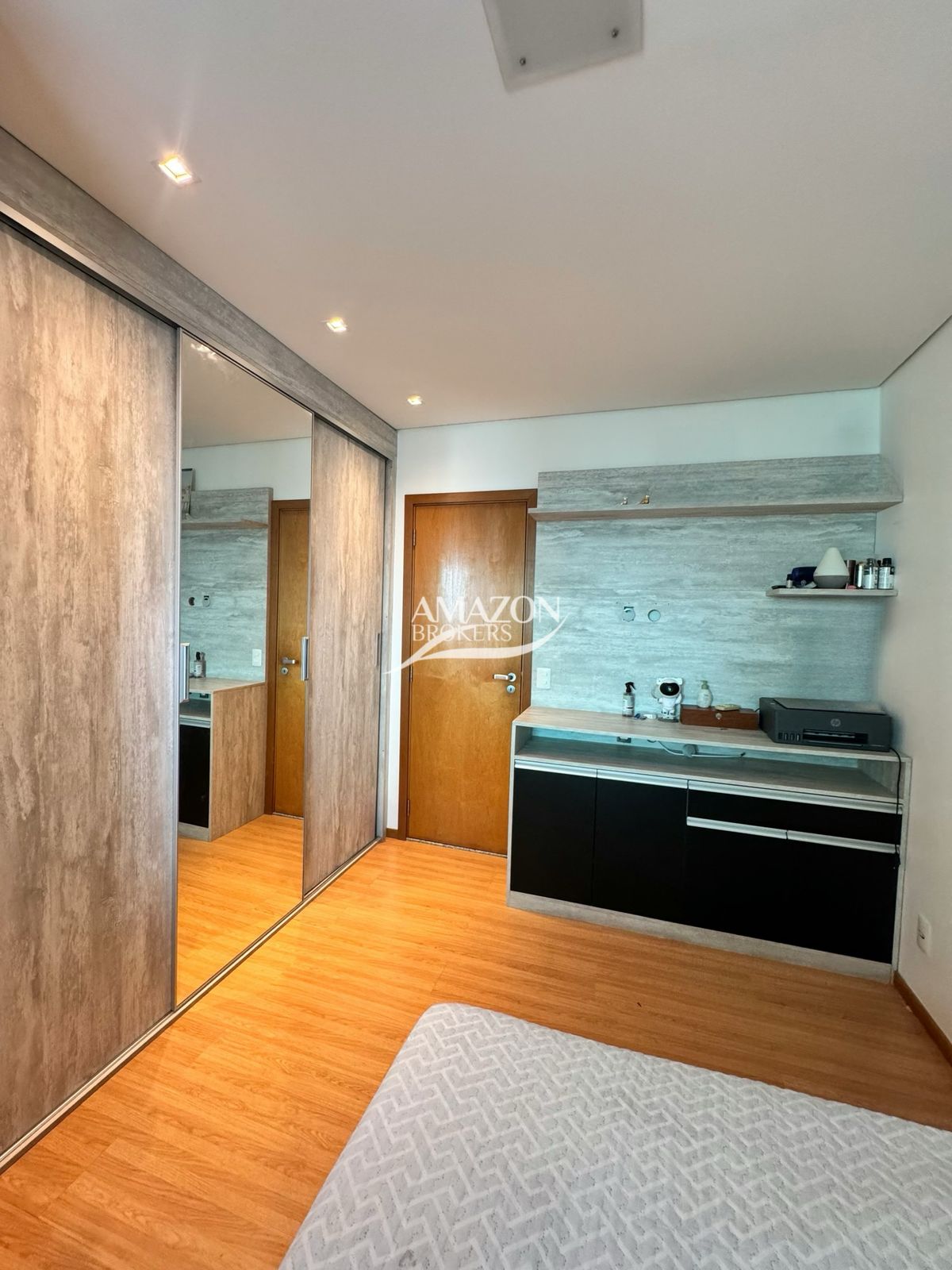 CASTELLO DA VILLA RESIDENCIAL, ADRIANÓPOLIS – APARTAMENTO 147 m2 – DISPONÍVEL PARA VENDA