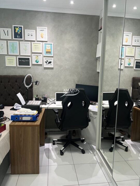 RESIDENCIAL TAPAJÓS, TARUMÃ – CASA DUPLEX 217m2 – DISPONÍVEL PARA VENDA