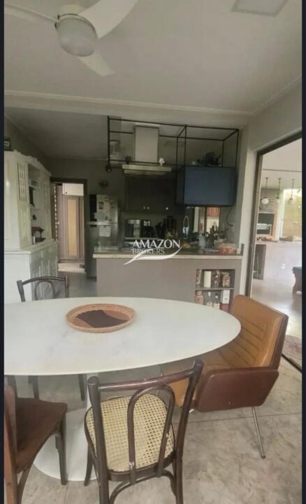 ATLANTIS CONDOMÍNIO, PARQUE 10 – CASA DUPLEX 264,90m2 – DISPONÍVEL PARA VENDA