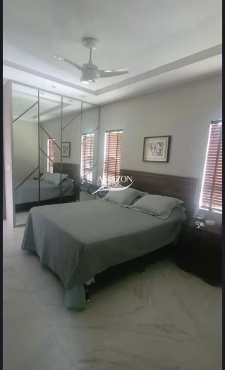 ATLANTIS CONDOMÍNIO, PARQUE 10 – CASA DUPLEX 264,90m2 – DISPONÍVEL PARA VENDA
