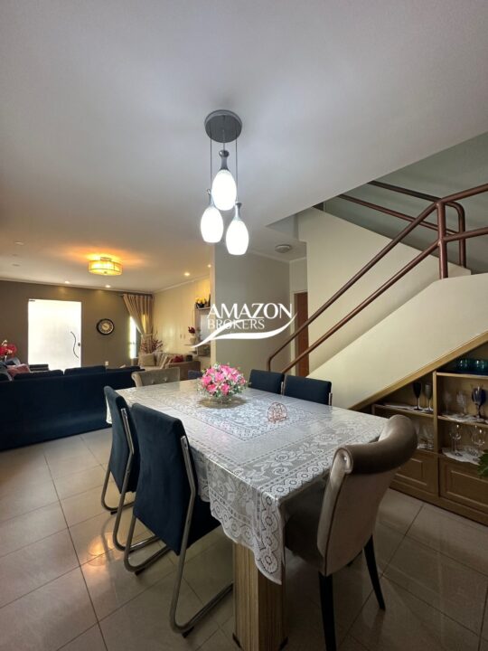 DALVA TOLEDO RESIDENCIAL, FLORES – CASA DUPLEX 250m2 – DISPONÍVEL PARA VENDA