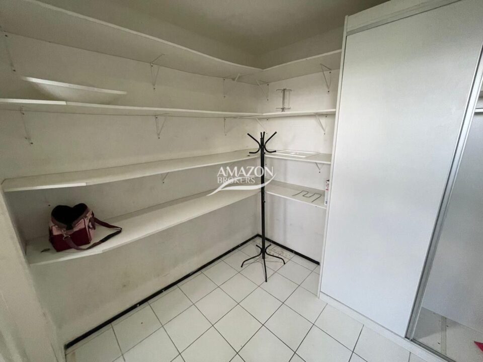BELLINI CONDOMÍNIO, ADRIANÓPOLIS – APARTAMENTO 180m2 – DISPONÍVEL PARA VENDA