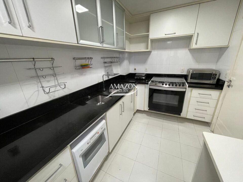 BELLINI CONDOMÍNIO, ADRIANÓPOLIS – APARTAMENTO 180m2 – DISPONÍVEL PARA VENDA