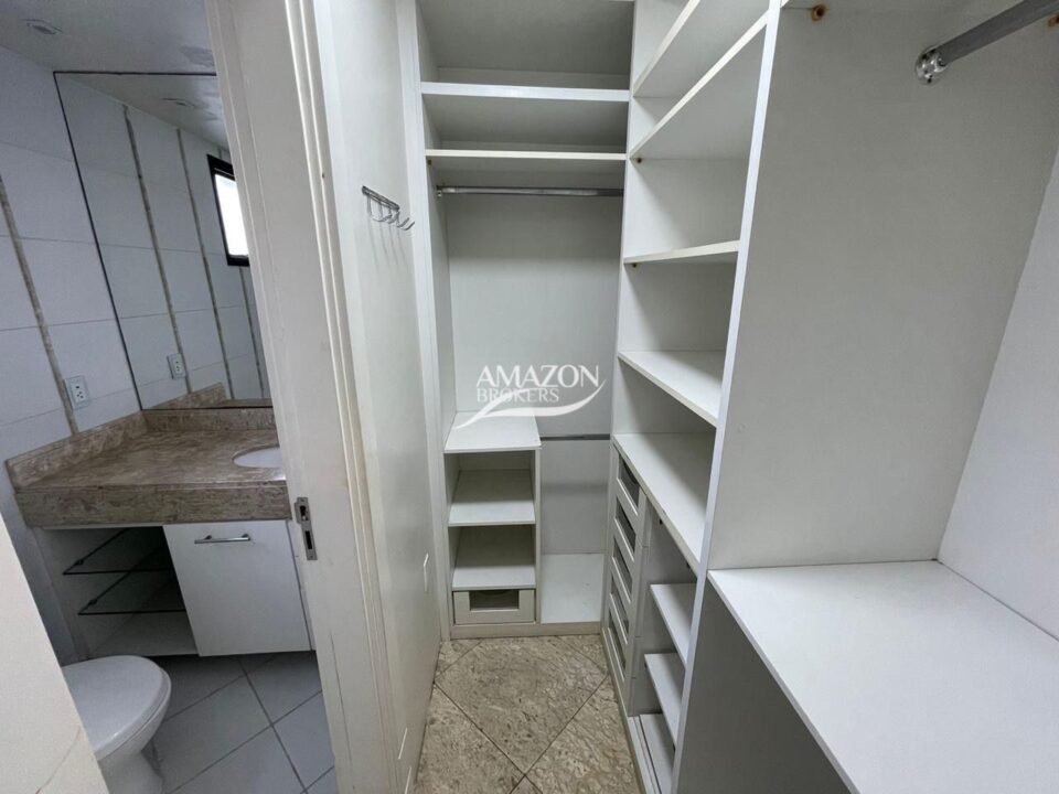 BELLINI CONDOMÍNIO, ADRIANÓPOLIS – APARTAMENTO 180m2 – DISPONÍVEL PARA VENDA