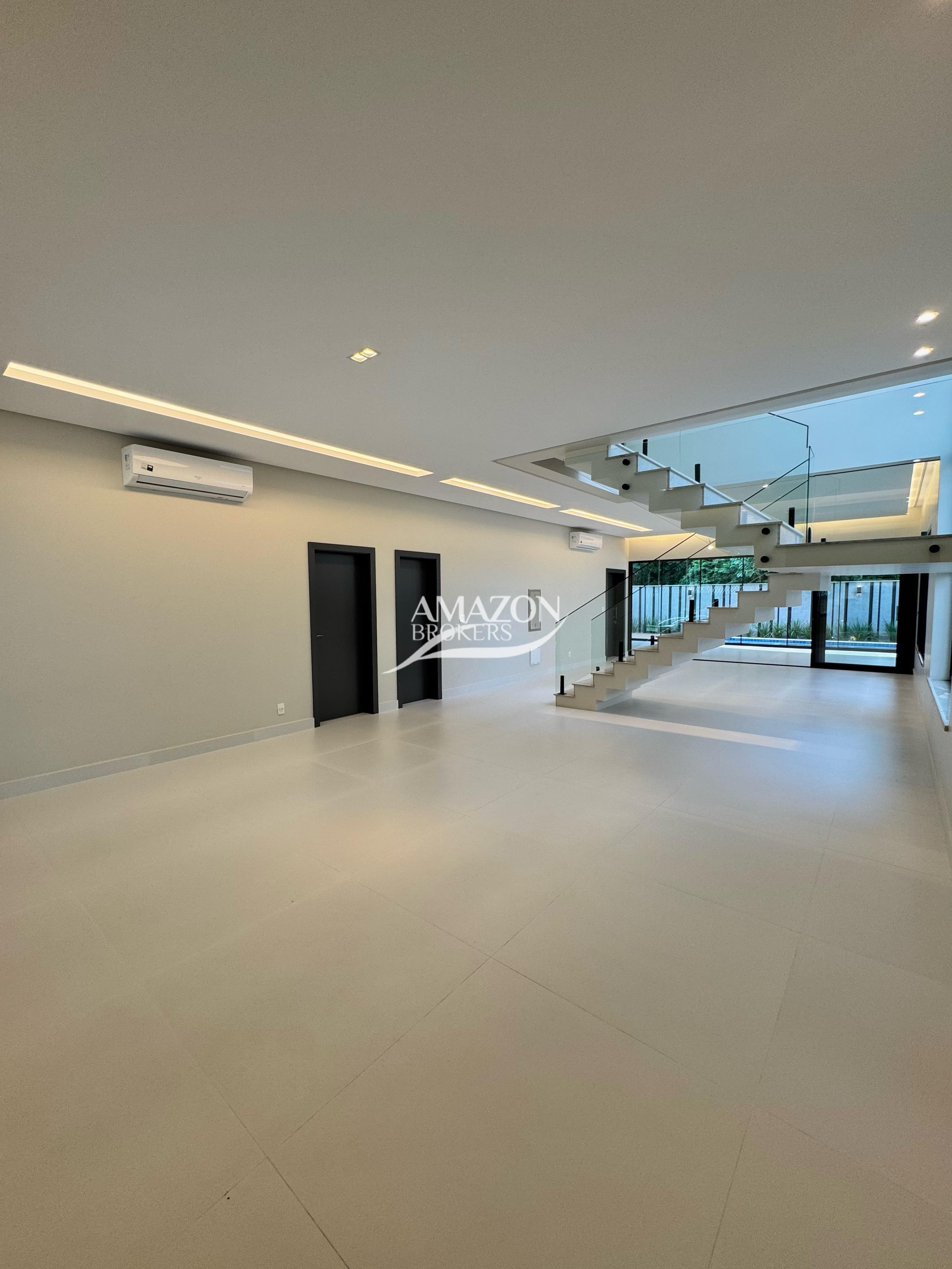 ALPHAVILLE RESIDENCIAL, PONTA NEGRA – CASA DUPLEX 550m2 – DISPONÍVEL PARA VENDA