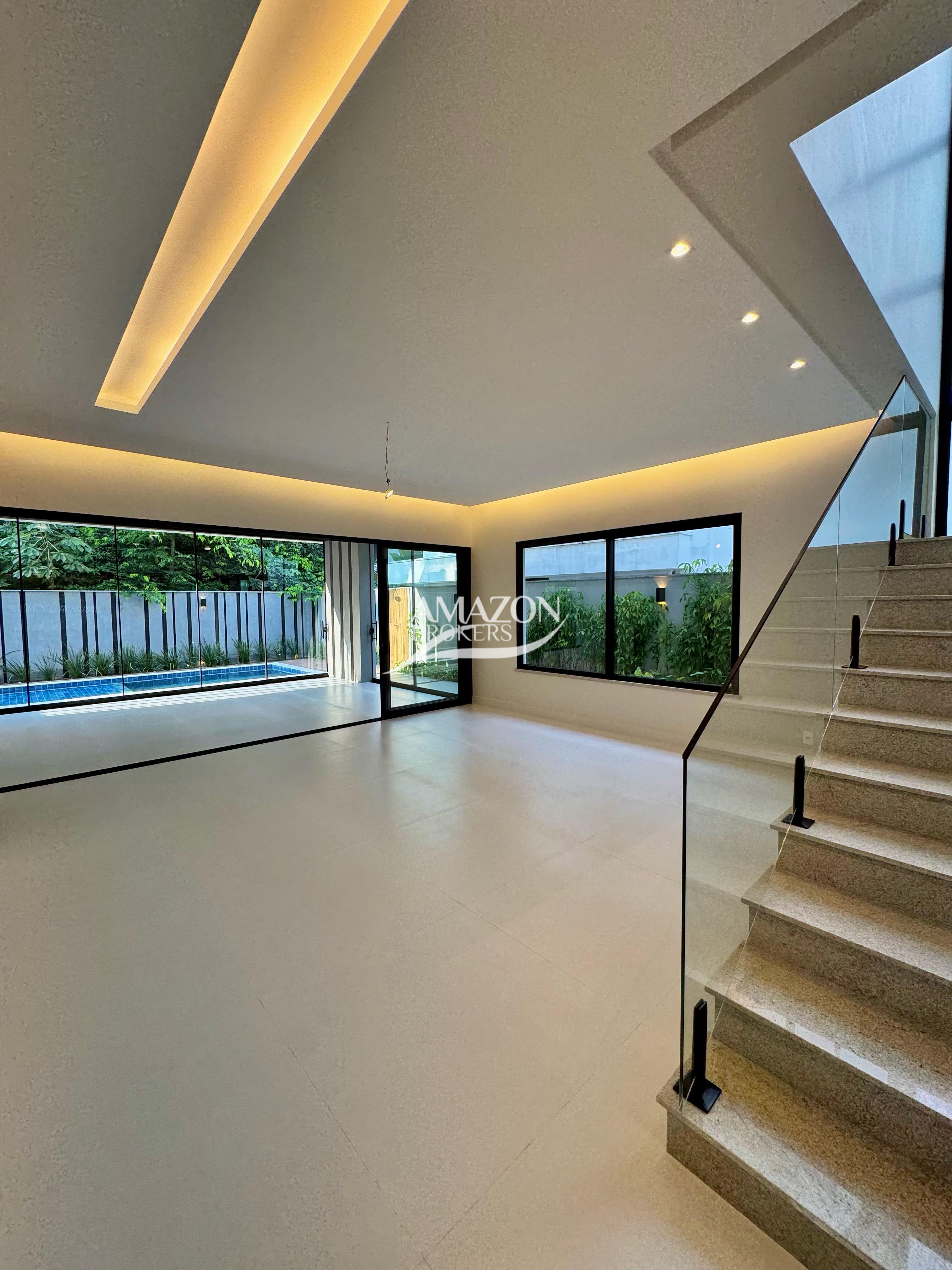 ALPHAVILLE RESIDENCIAL, PONTA NEGRA – CASA DUPLEX 550m2 – DISPONÍVEL PARA VENDA