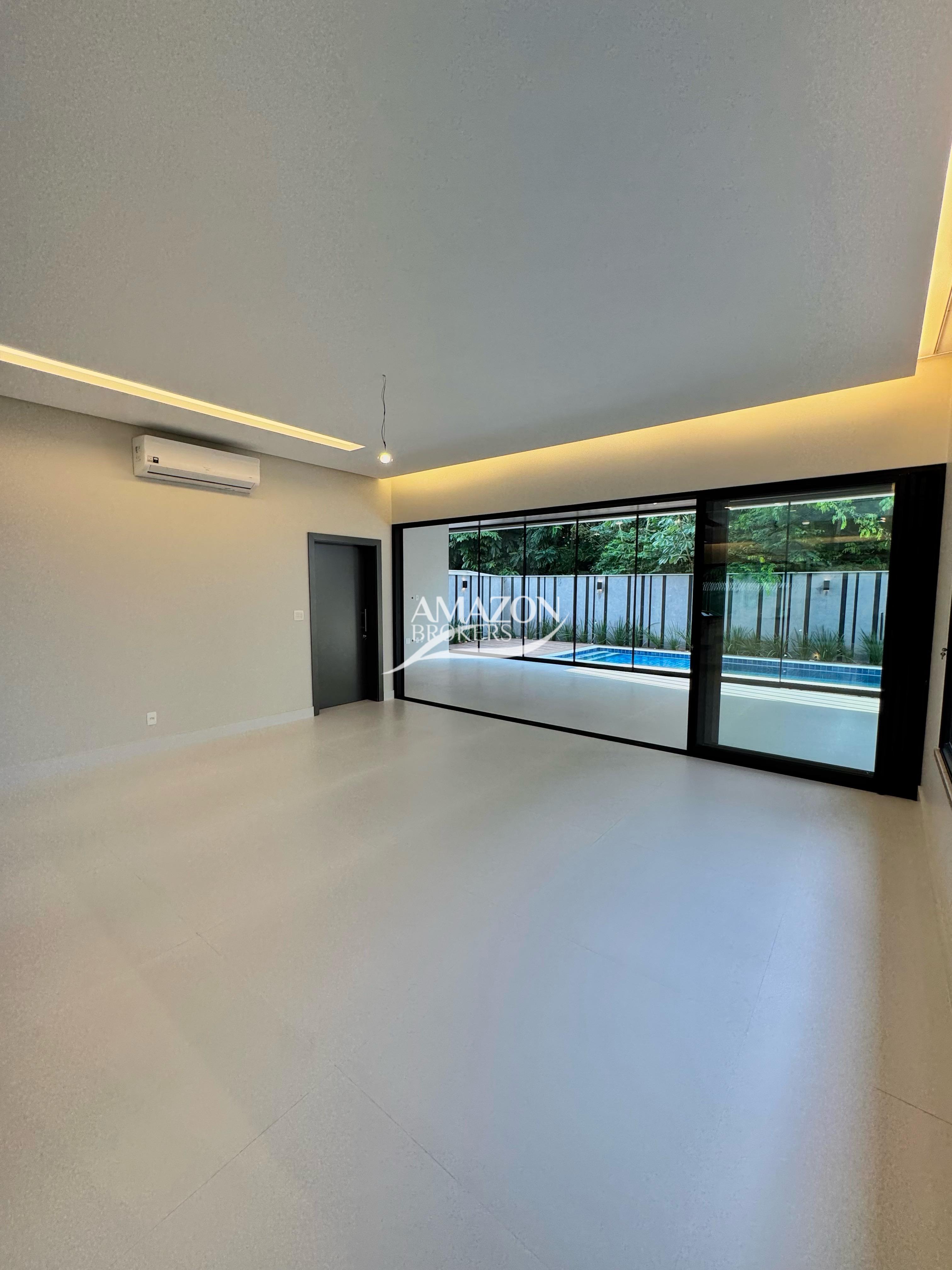 ALPHAVILLE RESIDENCIAL, PONTA NEGRA – CASA DUPLEX 550m2 – DISPONÍVEL PARA VENDA