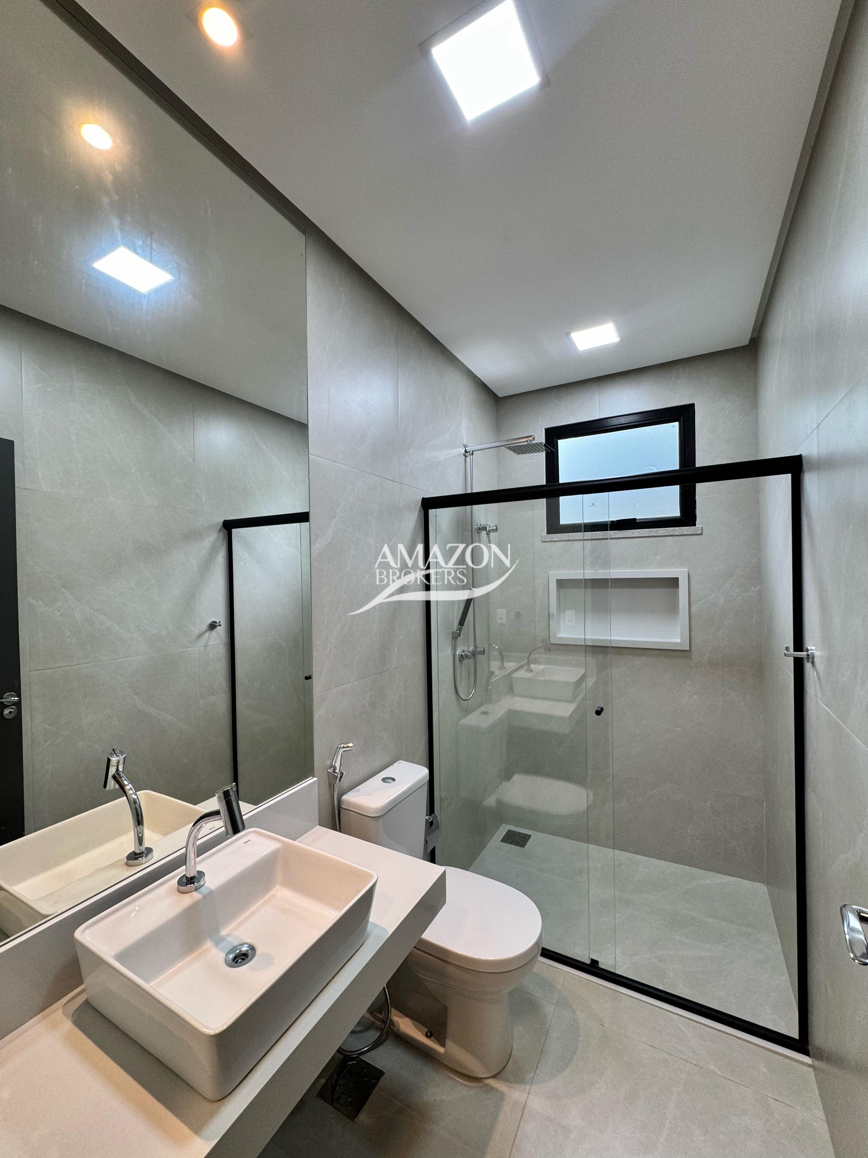 ALPHAVILLE RESIDENCIAL, PONTA NEGRA – CASA DUPLEX 550m2 – DISPONÍVEL PARA VENDA