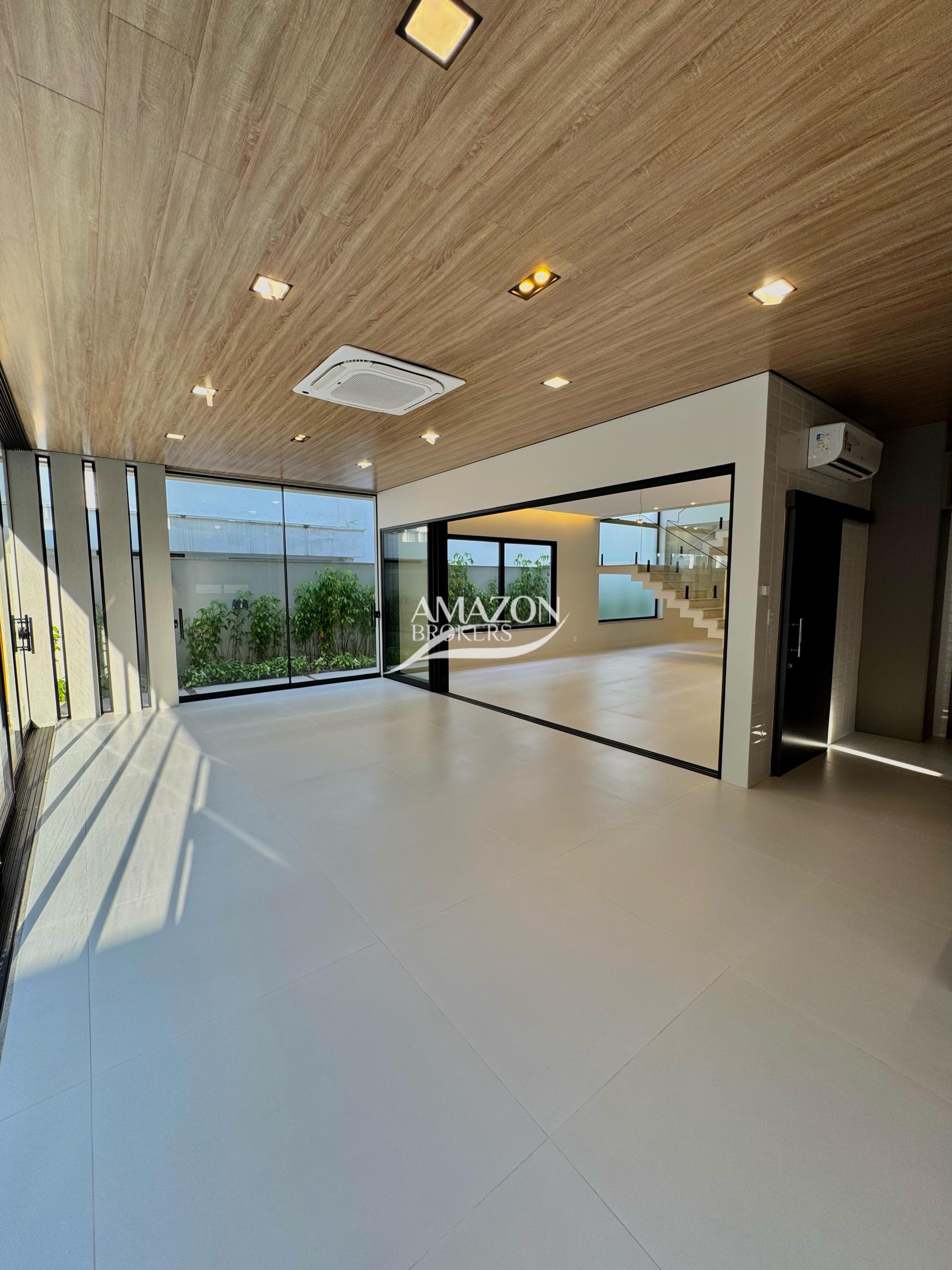 ALPHAVILLE RESIDENCIAL, PONTA NEGRA – CASA DUPLEX 550m2 – DISPONÍVEL PARA VENDA