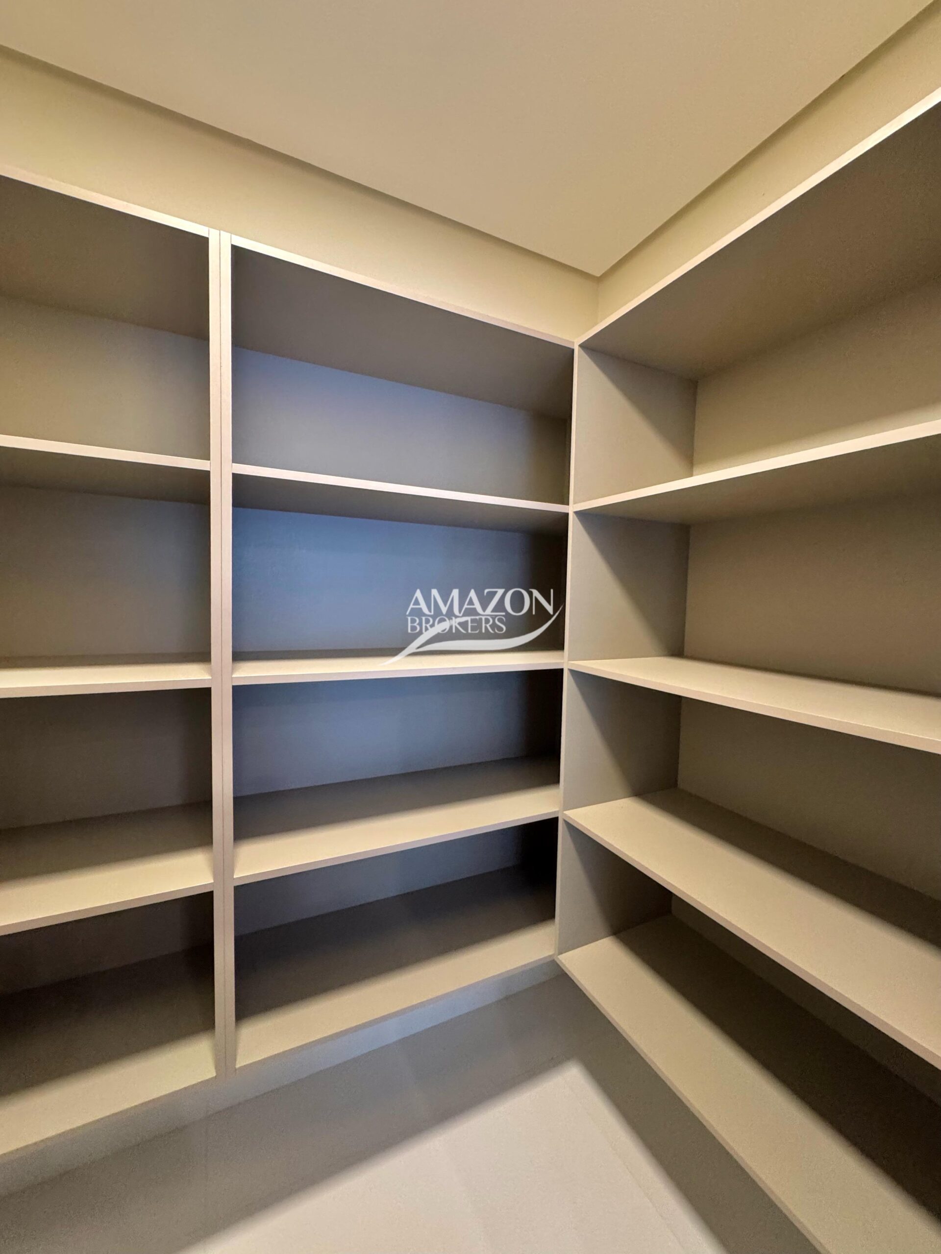 ALPHAVILLE RESIDENCIAL, PONTA NEGRA – CASA DUPLEX 550m2 – DISPONÍVEL PARA VENDA