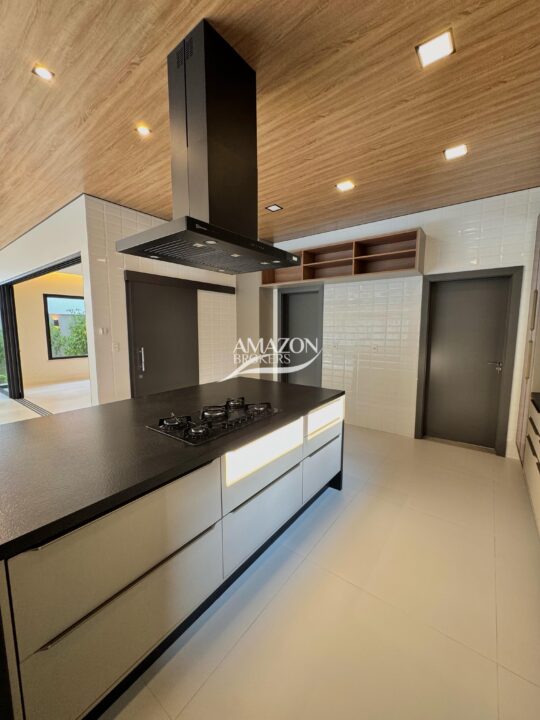 ALPHAVILLE RESIDENCIAL, PONTA NEGRA – CASA DUPLEX 550m2 – DISPONÍVEL PARA VENDA