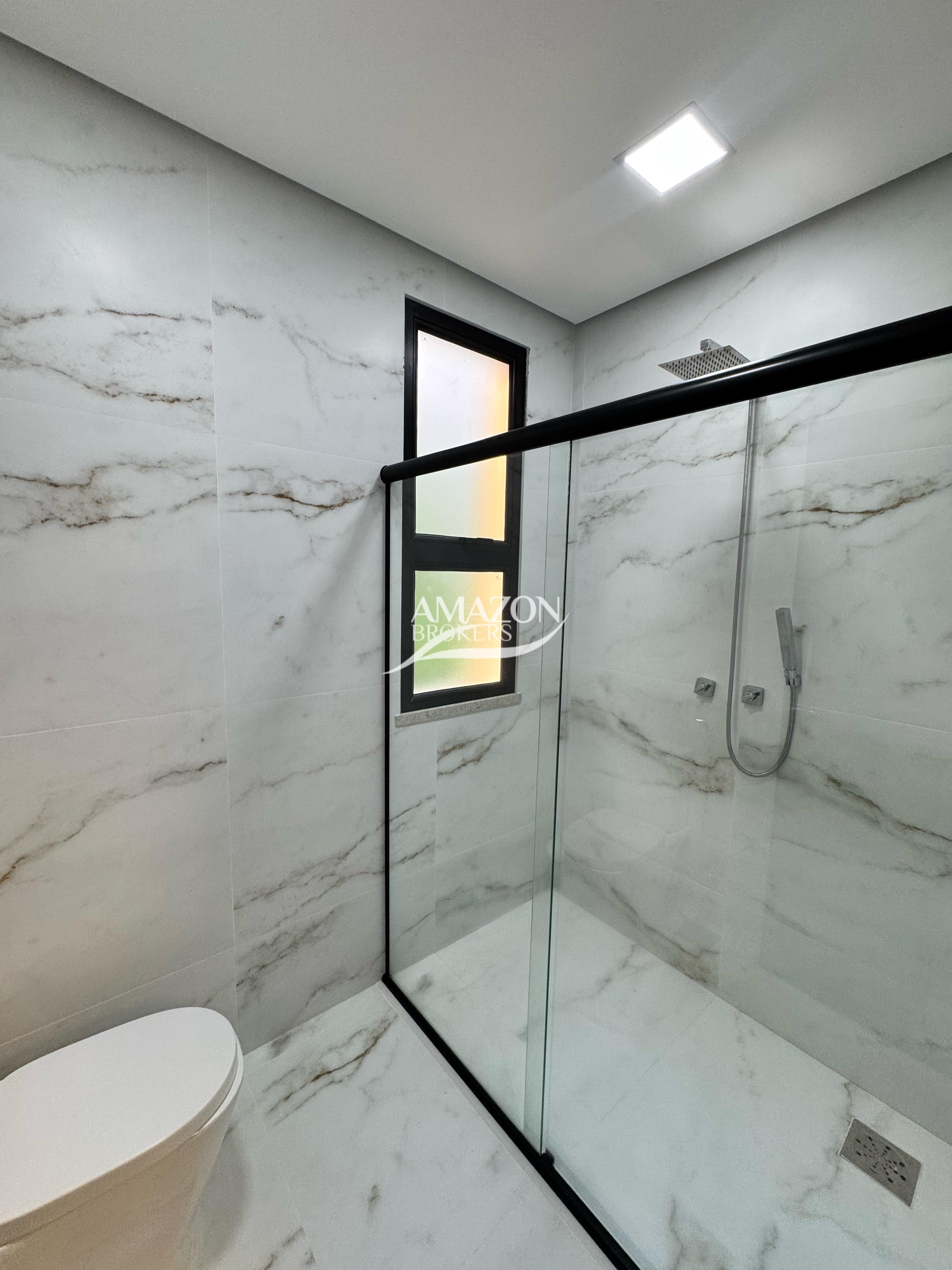 ALPHAVILLE RESIDENCIAL, PONTA NEGRA – CASA DUPLEX 550m2 – DISPONÍVEL PARA VENDA
