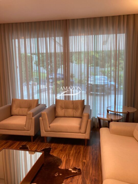 QUINTA DAS LARANJEIRAS RESIDENCIAL, PARQUE DAS LARANJEIRAS – CASA DUPLEX 330 m2 – DISPONÍVEL PARA VENDA