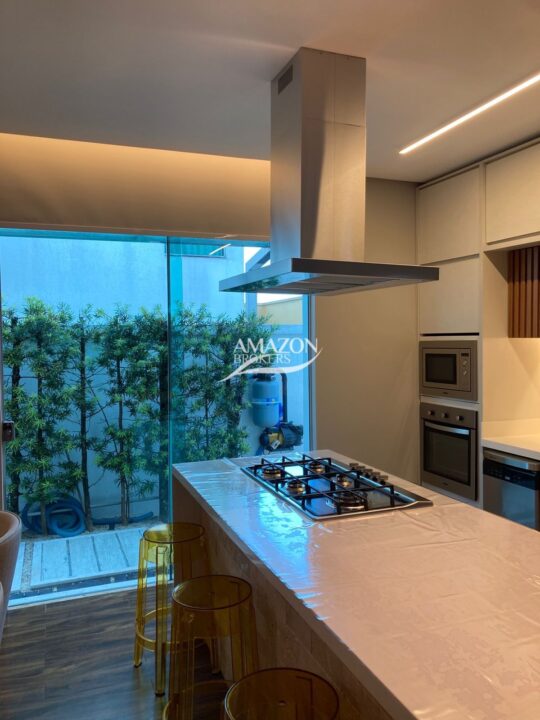 QUINTA DAS LARANJEIRAS RESIDENCIAL, PARQUE DAS LARANJEIRAS – CASA DUPLEX 330 m2 – DISPONÍVEL PARA VENDA