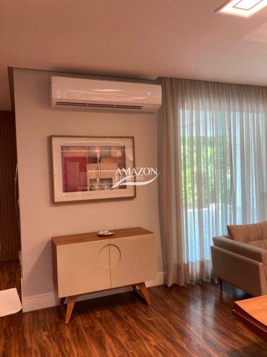 QUINTA DAS LARANJEIRAS RESIDENCIAL, PARQUE DAS LARANJEIRAS – CASA DUPLEX 330 m2 – DISPONÍVEL PARA VENDA