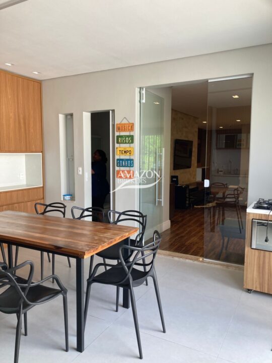 QUINTA DAS LARANJEIRAS RESIDENCIAL, PARQUE DAS LARANJEIRAS – CASA DUPLEX 330 m2 – DISPONÍVEL PARA VENDA