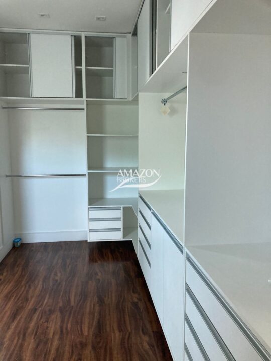 QUINTA DAS LARANJEIRAS RESIDENCIAL, PARQUE DAS LARANJEIRAS – CASA DUPLEX 330 m2 – DISPONÍVEL PARA VENDA