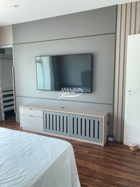 QUINTA DAS LARANJEIRAS RESIDENCIAL, PARQUE DAS LARANJEIRAS – CASA DUPLEX 330 m2 – DISPONÍVEL PARA VENDA
