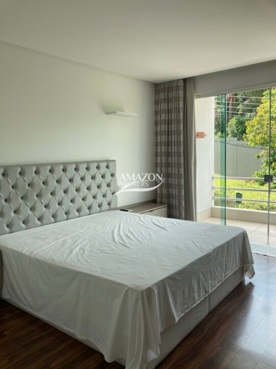 QUINTA DAS LARANJEIRAS RESIDENCIAL, PARQUE DAS LARANJEIRAS – CASA DUPLEX 330 m2 – DISPONÍVEL PARA VENDA