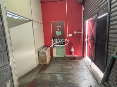 SÃO JORGE – GALPÃO 780m2 – DISPONÍVEL PARA LOCAÇÃO