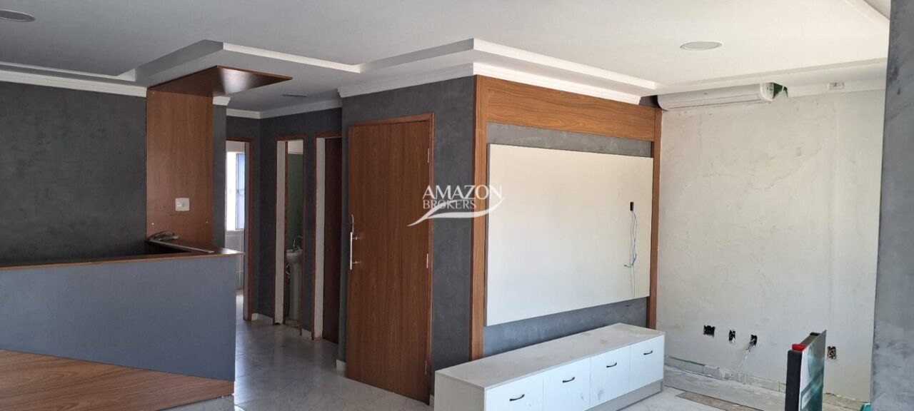 VIEIRALVES – PONTO COMERCIAL 150m2 DE ÁREA CONSTRUÍDA – DISPONÍVEL PARA LOCAÇÃO