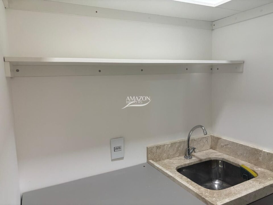 BRITANNIA PARK OFFICES, PONTA NEGRA – SALA COMERCIAL 31m2 – DISPONÍVEL PARA VENDA
