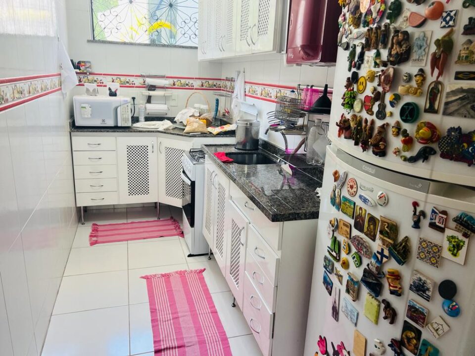 CASA OU PONTO COMERCIAL EM ADRIANÓPOLIS 1.400 m2 – DISPONÍVEL PARA LOCAÇÃO