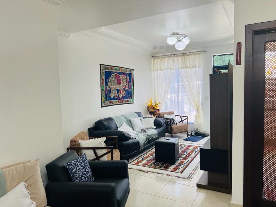 CASA OU PONTO COMERCIAL EM ADRIANÓPOLIS 1.400 m2 – DISPONÍVEL PARA LOCAÇÃO