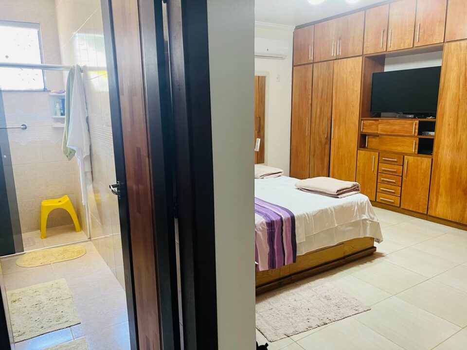 CASA OU PONTO COMERCIAL EM ADRIANÓPOLIS 1.400 m2 – DISPONÍVEL PARA LOCAÇÃO